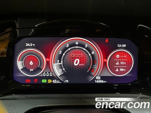 Volkswagen Golf 2024 — ფოტო 7/20