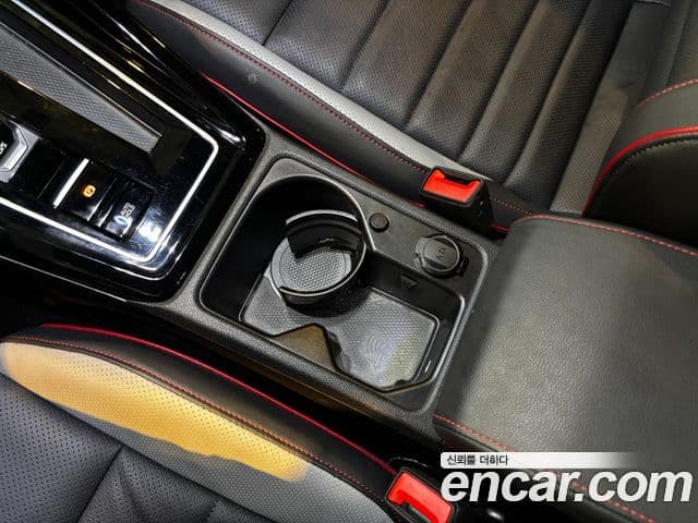 Volkswagen Golf 2024 — ფოტო 16/20