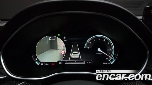 Genesis Electrified G80 2023 — Şəkil 8/20