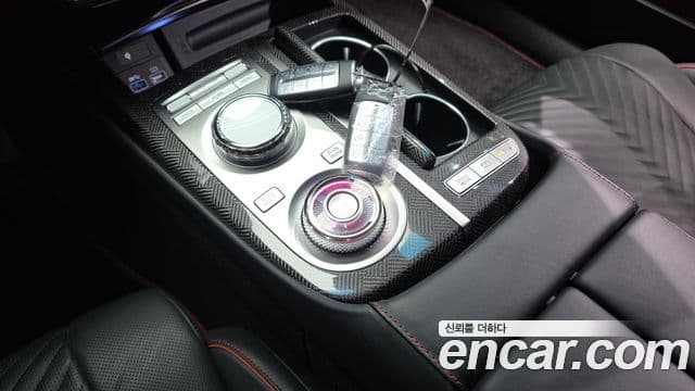 Genesis Electrified G80 2023 — Şəkil 9/20