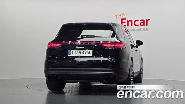 Porsche Cayenne 2020 — Фото 4/20