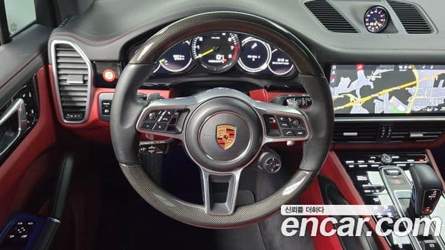 Porsche Cayenne 2020 — Фото 12/20