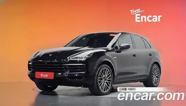 Porsche Cayenne 2020 — Фото 1/20