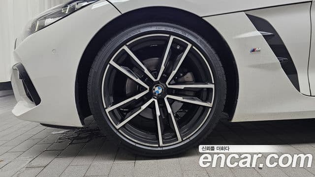 BMW Z4 2020 — ფოტო 5/20