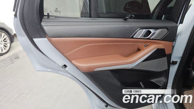 BMW X5 2024 — Photo 24/31