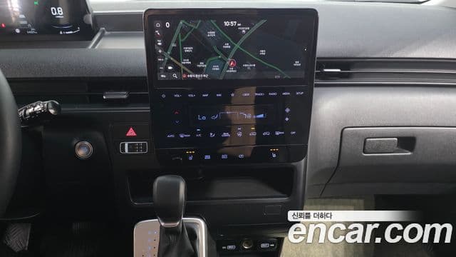 Hyundai Staria 2022 — фото 13 из 20