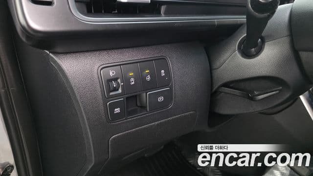 Hyundai Staria 2022 — фото 18 из 20