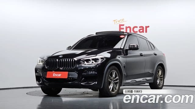 BMW X4 2021 — Фото 1/20