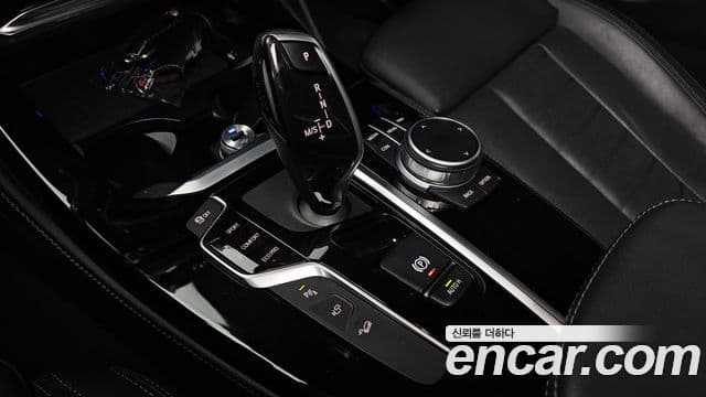 BMW X4 2021 — Фото 9/20