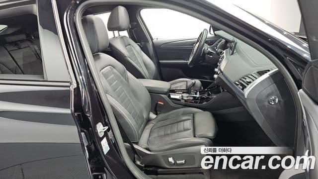 BMW X4 2021 — Photo 37/37