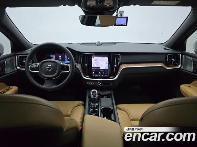 Volvo V60 Cross Country 2023 — Şəkil 13/20