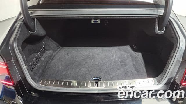 Genesis G90 2023 — фото 20 из 20