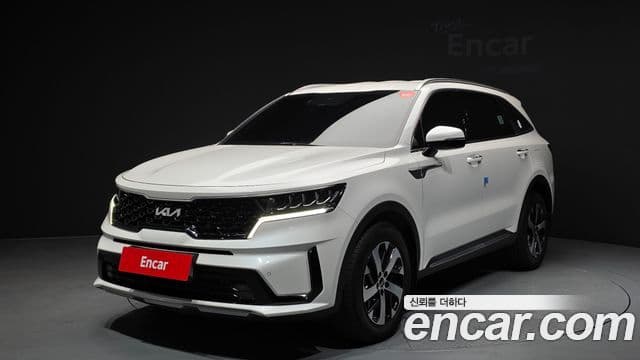 Kia Sorento 2023 — Фото 1/20