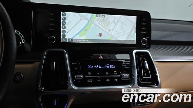 Kia Sorento 2022 — Фото 12/20