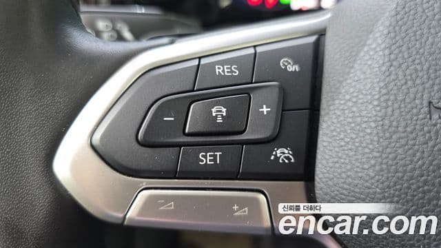 Volkswagen Golf 2023 — ფოტო 20/20