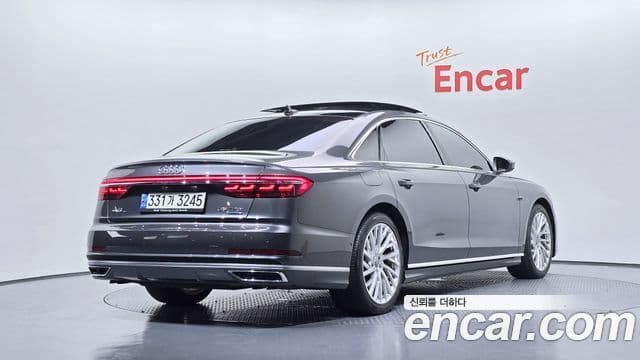 Audi A8 2020 — ფოტო 2/20