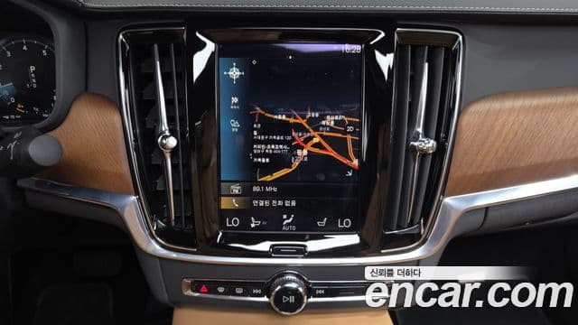 Volvo S90 2020 — ფოტო 13/20