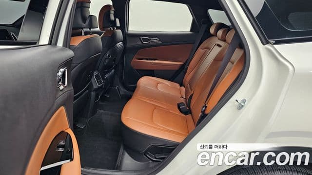 Kia Sportage 2023 — фото 11 из 20