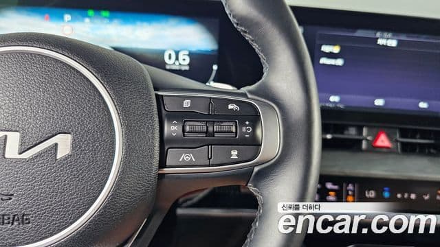 Kia Sportage 2023 — фото 16 из 20