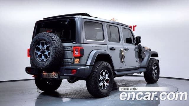 Jeep Wrangler 2023 — ფოტო 1/20