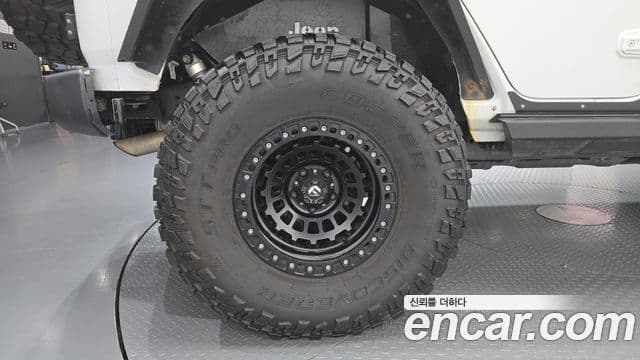 Jeep Wrangler 2020 — Şəkil 1/35