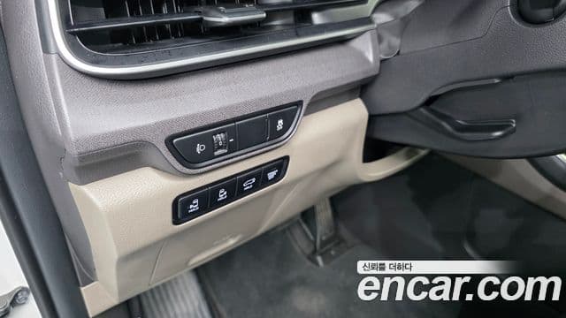 Kia Carnival 2024 — Şəkil 17/20