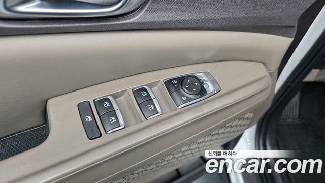 Kia Carnival 2024 — Şəkil 19/20