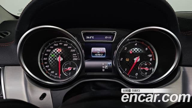 Mercedes-Benz GLE-Class 2018 — Şəkil 8/20