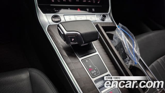 Audi A6 2022 — ფოტო 9/20