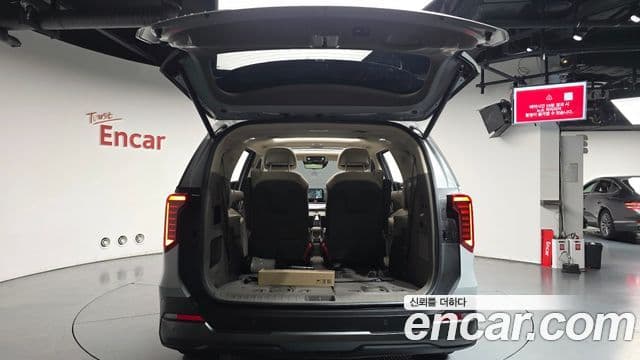 Kia Carnival 2024 — Photo 17/42