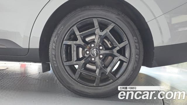 Kia Carnival 2024 — Photo 15/42