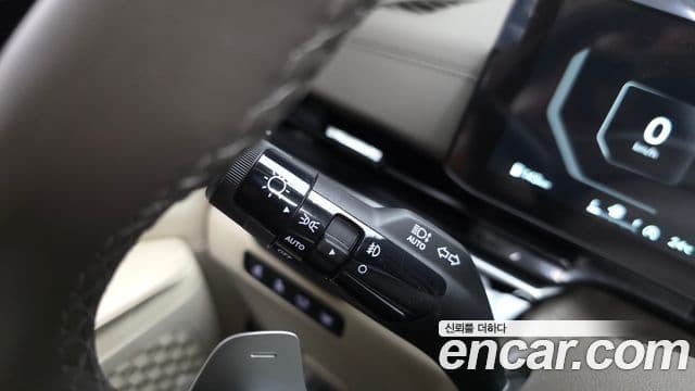 Kia Carnival 2024 — Photo 14/42