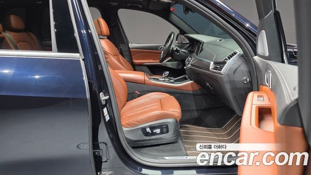 BMW X5 2022 — Photo 6/33