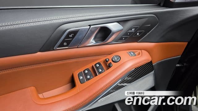 BMW X5 2022 — Photo 27/33