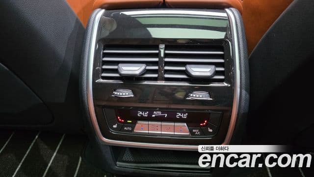 BMW X5 2022 — Photo 19/33