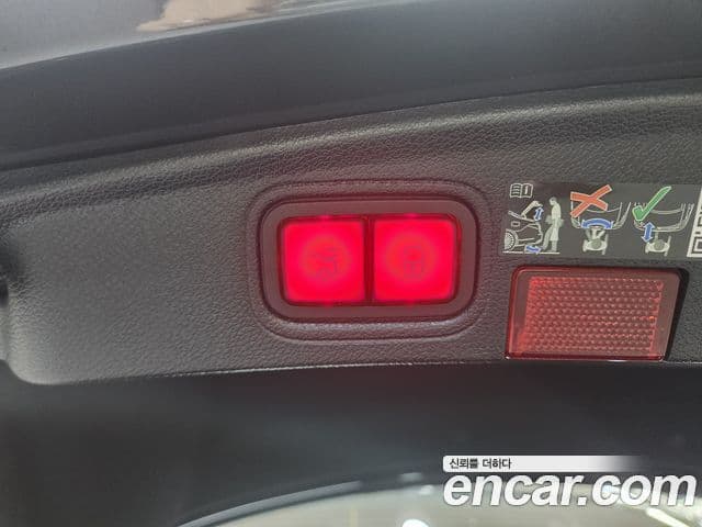 Mercedes-Benz C-Class 2023 — Şəkil 19/20