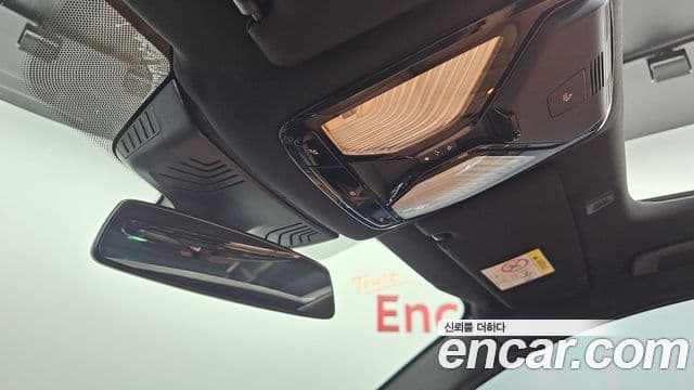 BMW 5 Series 2021 — фото 15 из 20