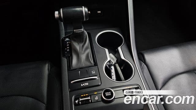 Kia K5 2022 — Şəkil 8/20