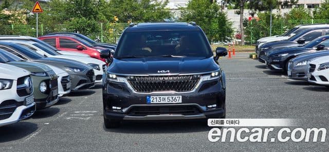 Kia Carnival 2022 — ფოტო 2/20