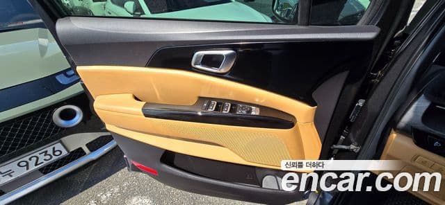 Kia Carnival 2022 — ფოტო 13/20