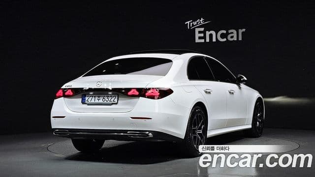 Mercedes-Benz E-Class 2025 — Фото 2/20