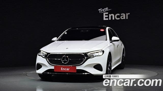 Mercedes-Benz E-Class 2025 — Фото 3/20