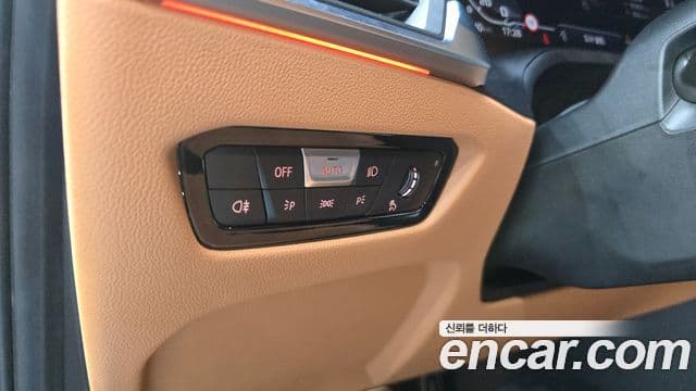 BMW 3 Series 2021 — ფოტო 34/34