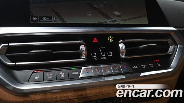 BMW 3 Series 2021 — ფოტო 29/34