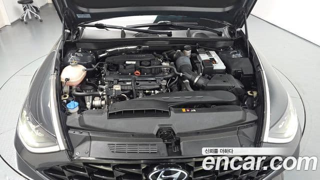 Hyundai Sonata 2022 — ფოტო 6/20