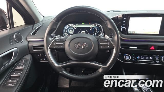 Hyundai Sonata 2022 — ფოტო 12/20