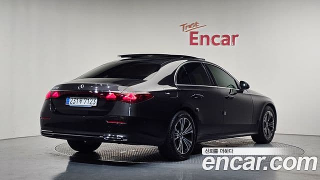Mercedes-Benz E-Class 2024 — Şəkil 2/20