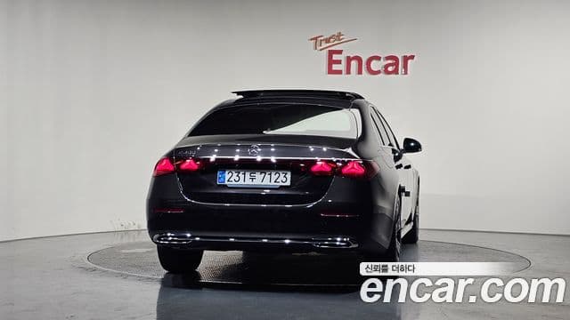 Mercedes-Benz E-Class 2024 — Şəkil 4/20