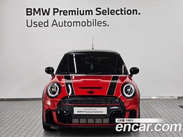Mini Cooper S 2023 — Photo 7/17