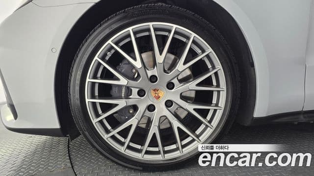 Porsche Panamera 2025 — Şəkil 5/20